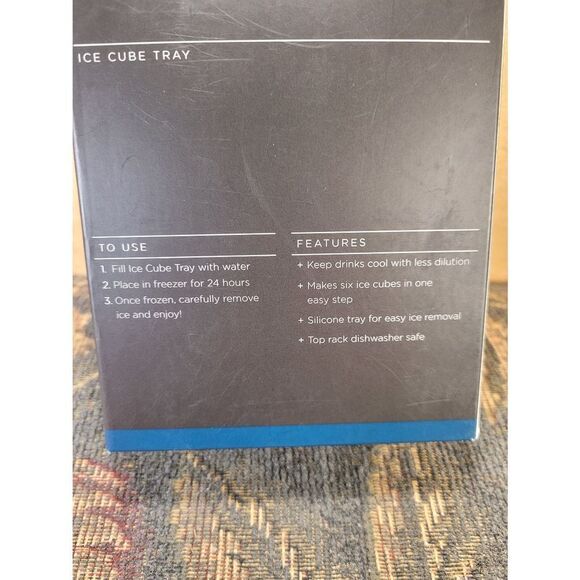 Houdini Red Square Ice Cube Tray - Picture 2 of 8